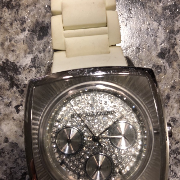 Bcbgmaxazria watch - Picture 6 of 6